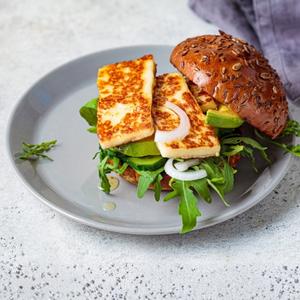 1/2 Pounder Halloumi Burger Meal